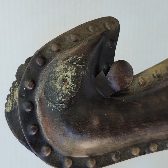 GLOBAL VIEWS STYLIZED METAL ROOSTER DECOR - Picture 2 of 10